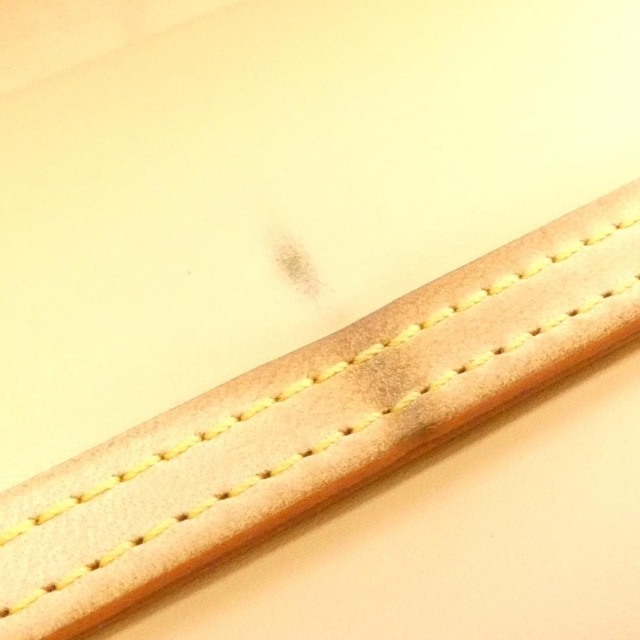 ルイヴィトン モノグラム チェリーブロッサム ポルト トレゾール インターナショナル M92027 財布