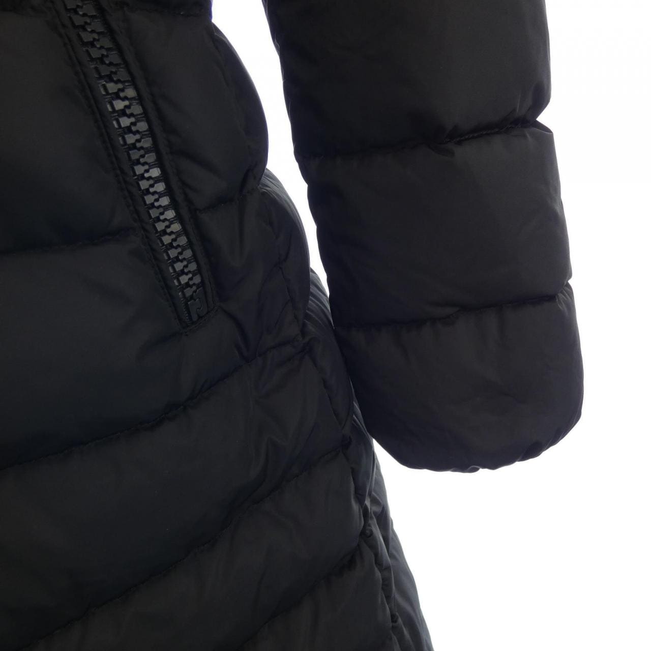 モンクレール MONCLER ダウンコート