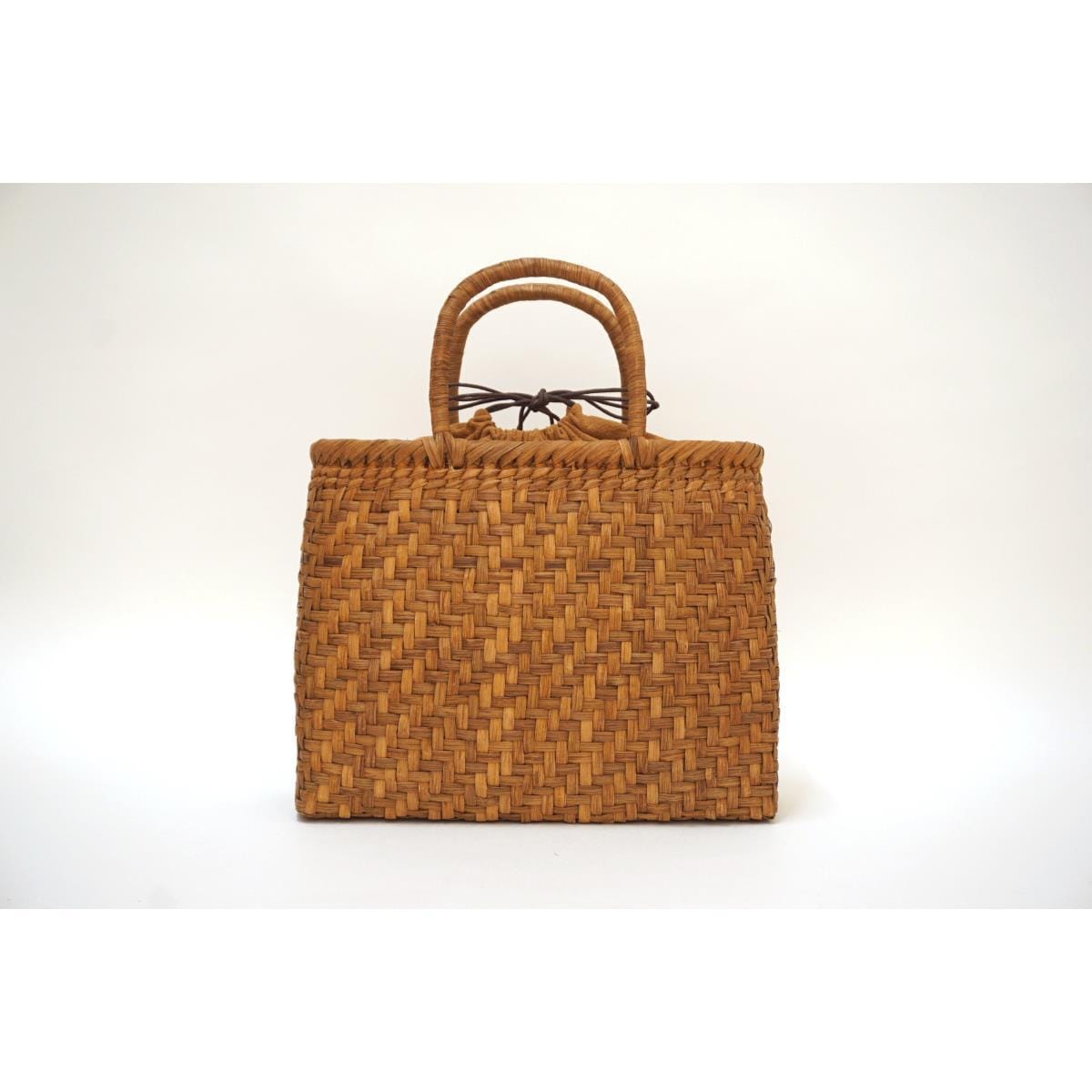 【新品】山葡萄バッグ