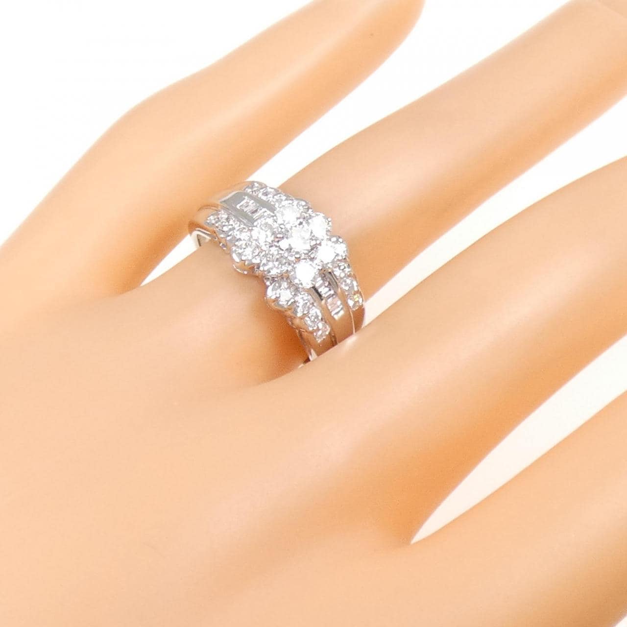 PT ダイヤモンド リング 1.06CT