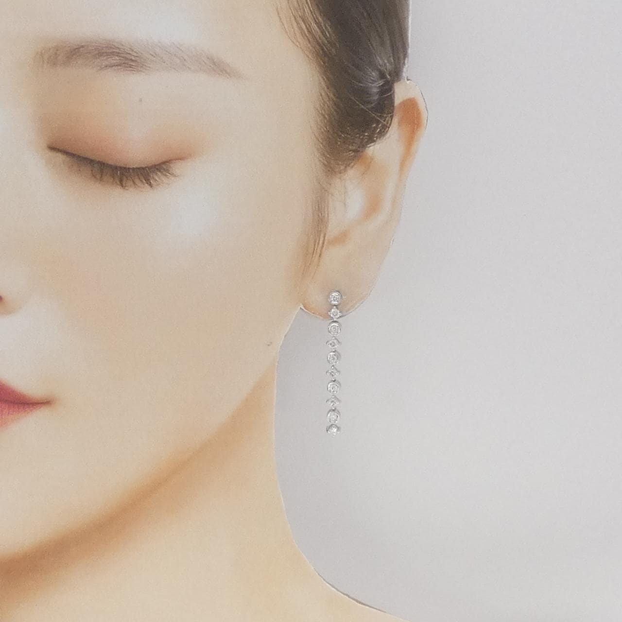 LINE ダイヤモンド ピアス 1.00CT