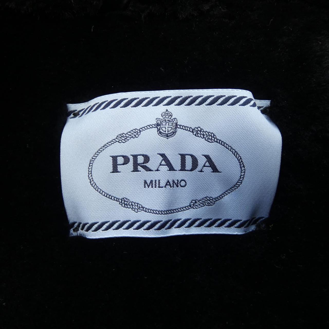 プラダ PRADA ダウンジャケット