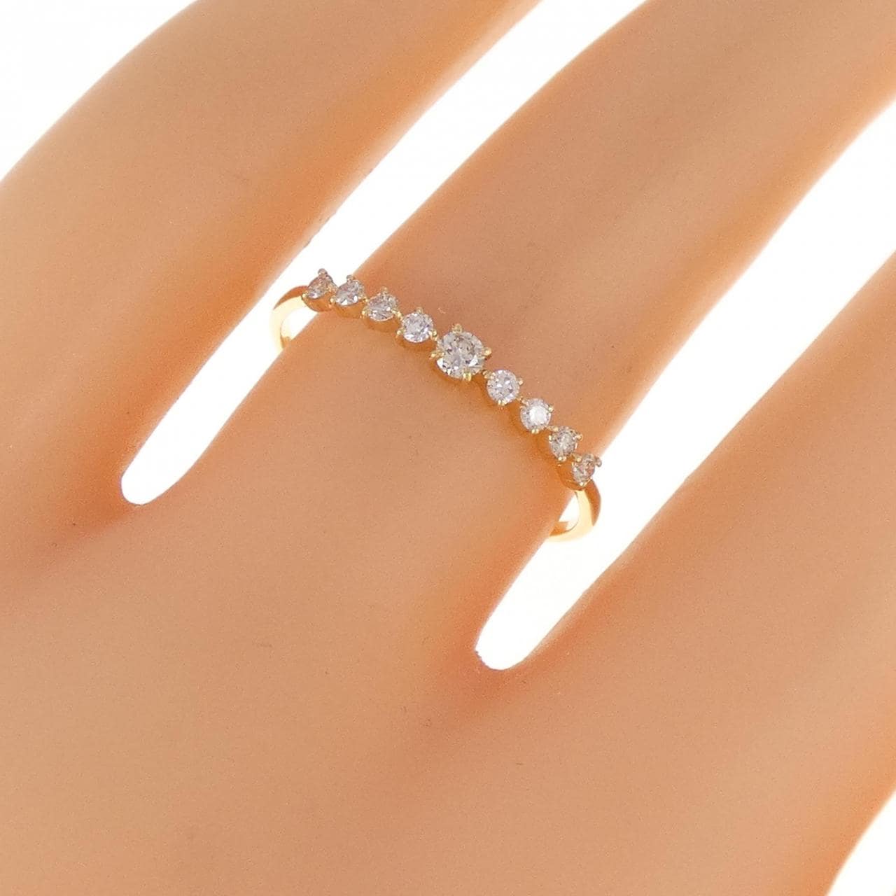 [BRAND NEW] K18YG Diamond ring 0.15CT