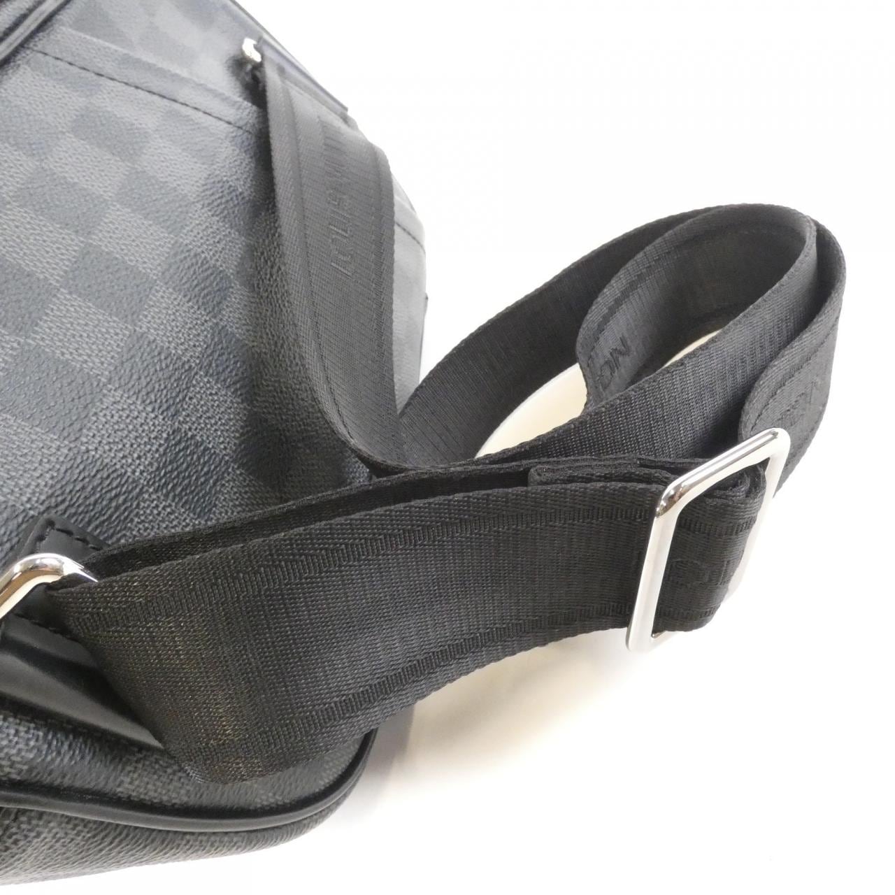 ルイヴィトン ダミエ グラフィット アンブレール N41289 ショルダーバッグ