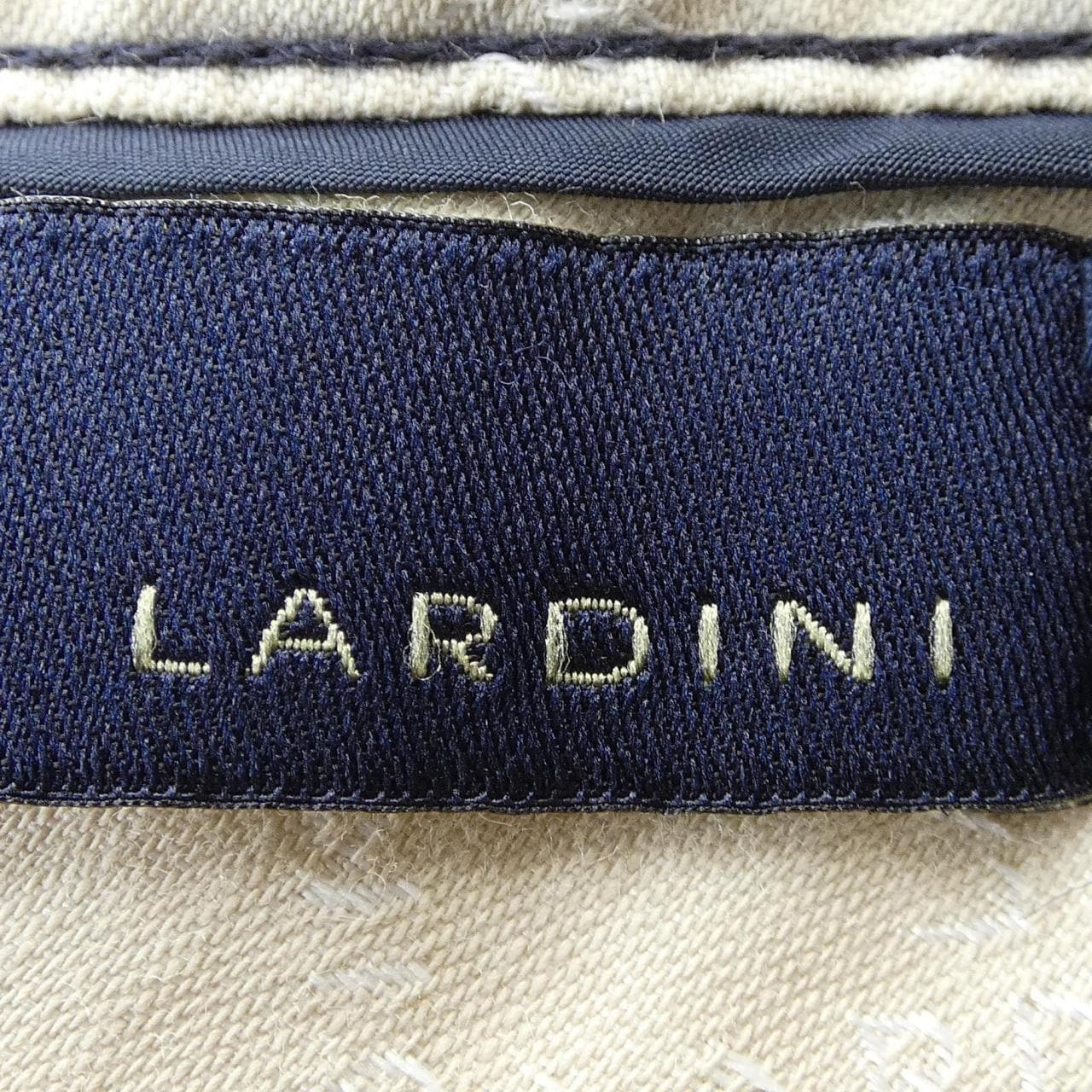 ラルディーニ LARDINI ショートパンツ