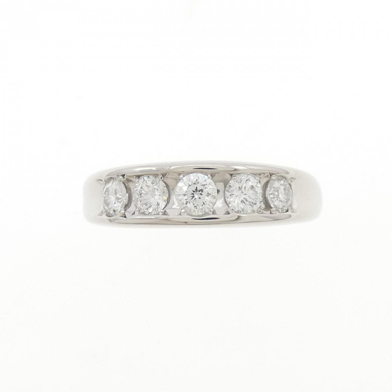 PT900钻石戒指，0.547克拉