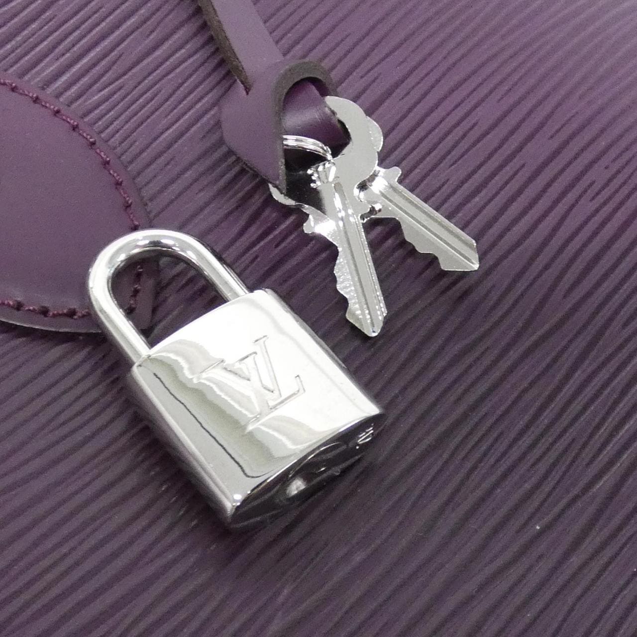 ルイヴィトン エピ ジャスミン M5285K バッグ