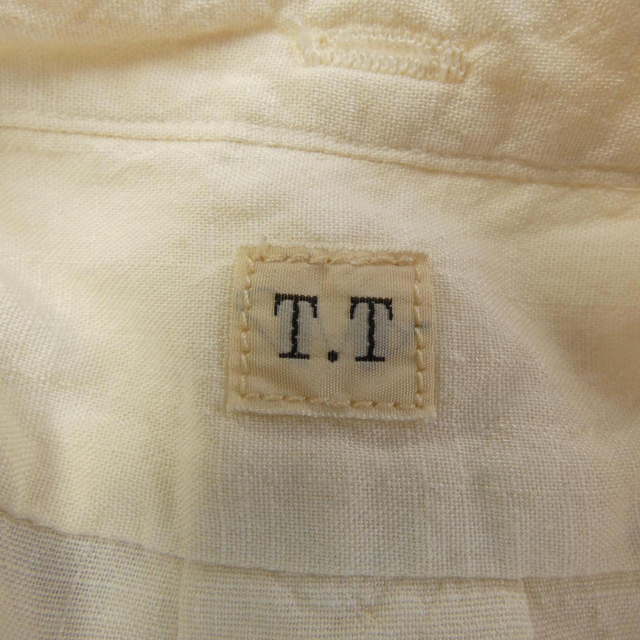 T.T シャツ