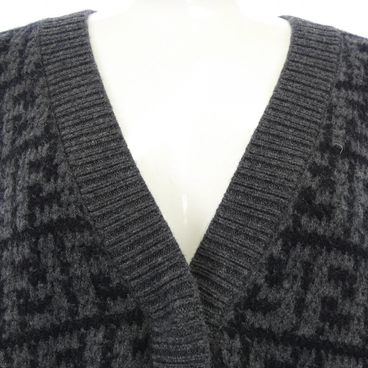 フェンディ FENDI FZ950 カーディガン