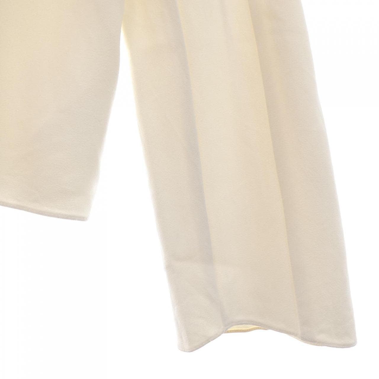 ザロウ THE ROW AM145 トップス