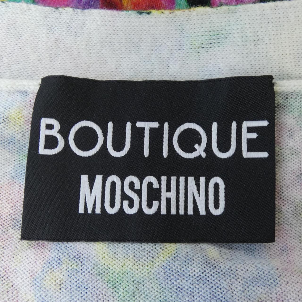 ブティックモスキーノ BOUTIQUE MOSCHINO カーディガン