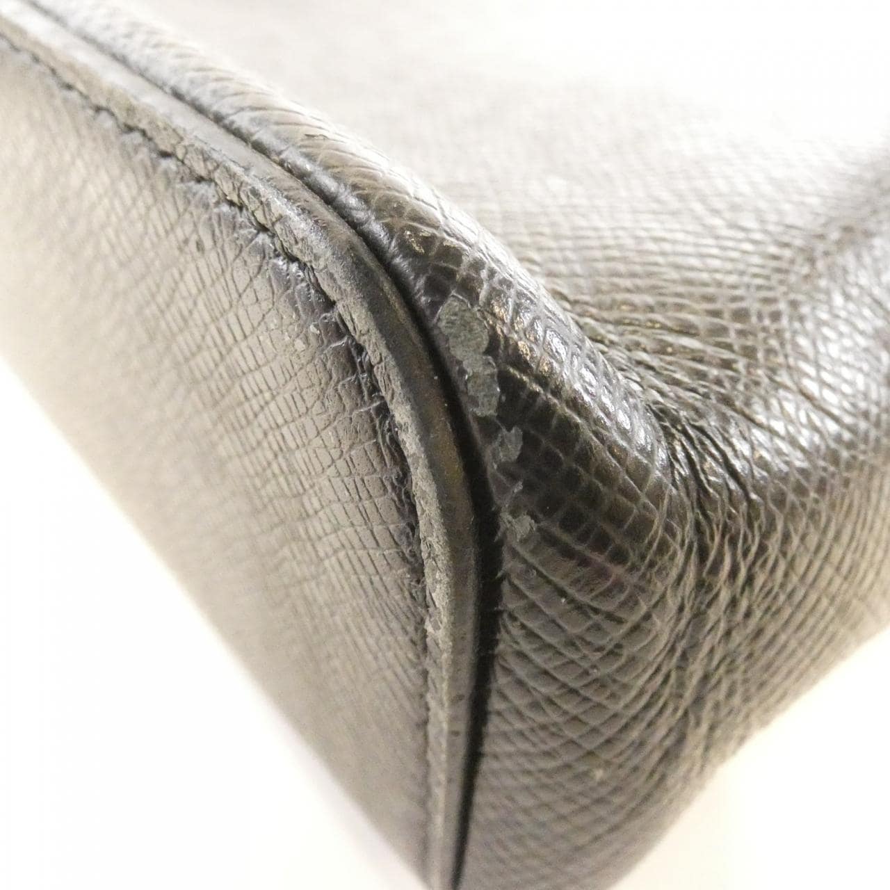 ルイヴィトン タイガ アントン メッセンジャー PM M34408 ショルダーバッグ