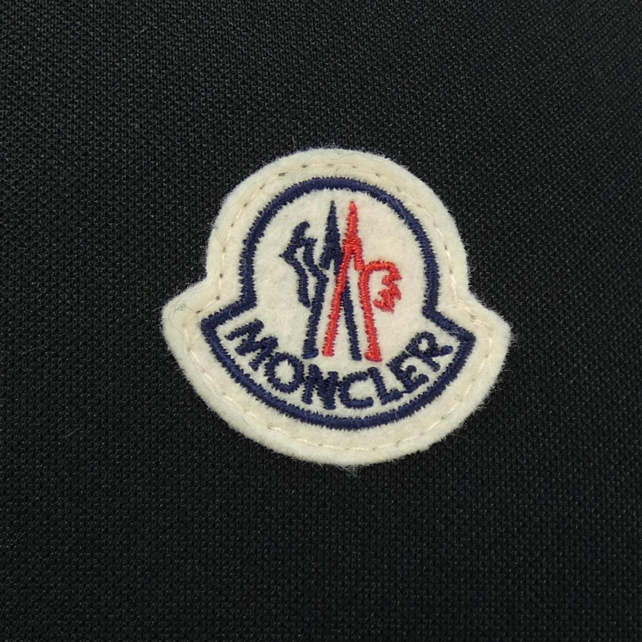 モンクレール MONCLER ダウンジャケット