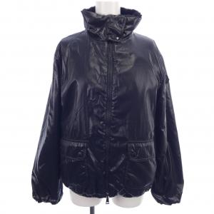 モンクレール MONCLER ダウンジャケット