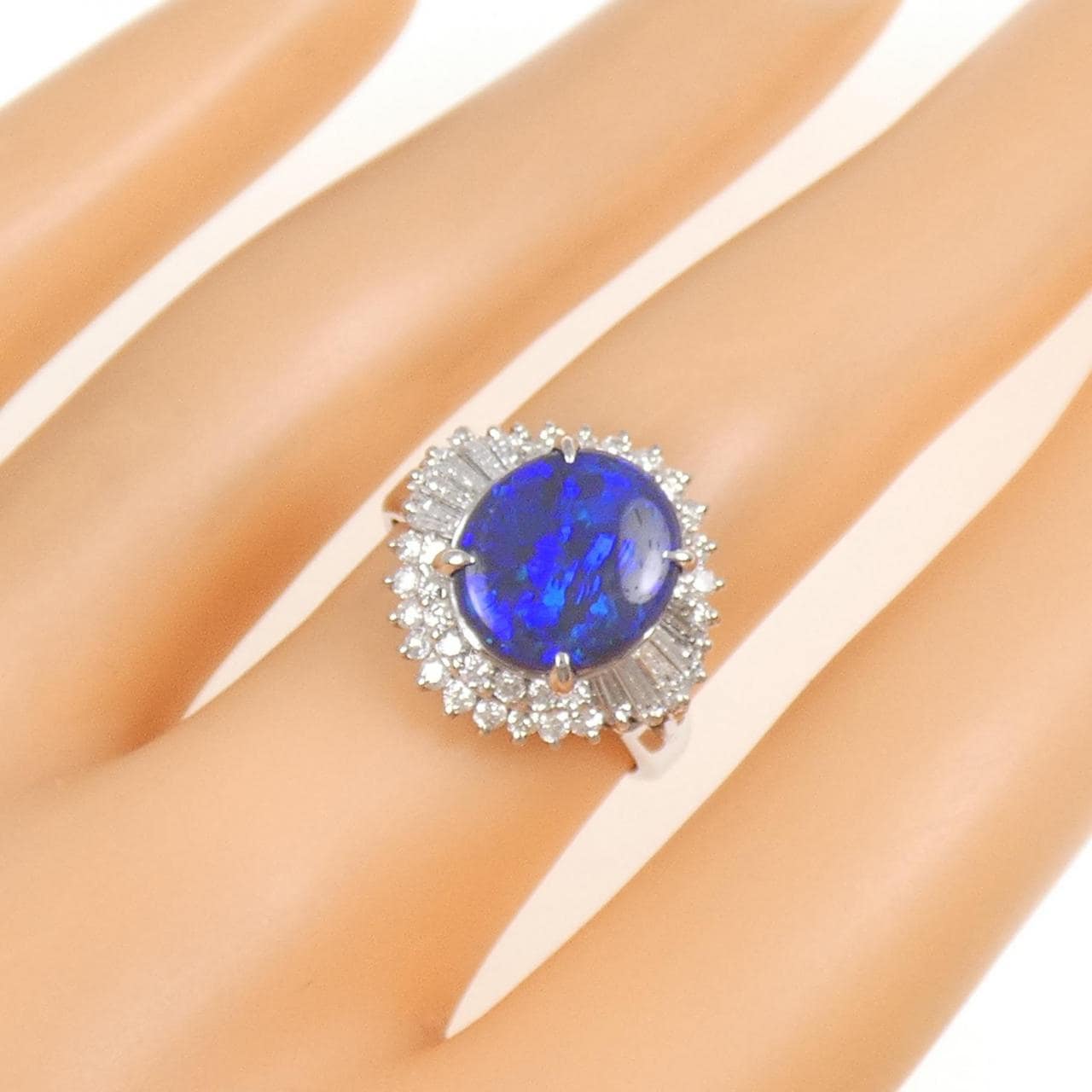 PT850 Black OPAL Ring 1.92CT