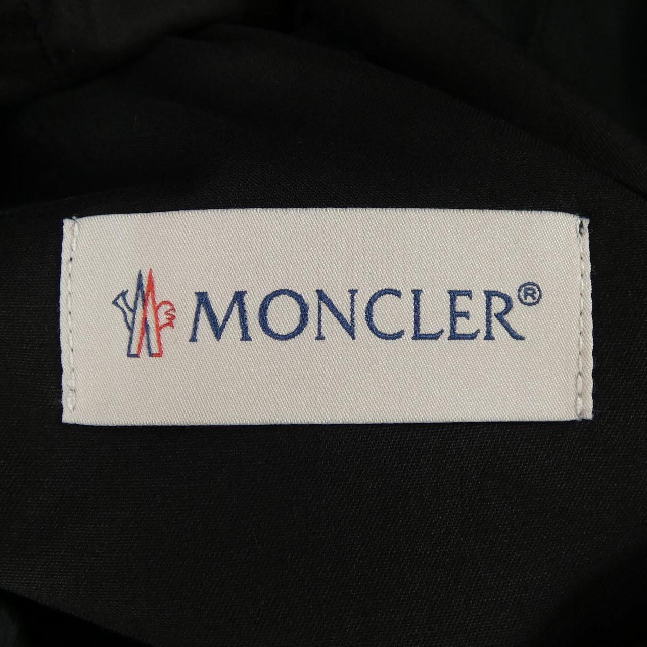 モンクレール MONCLER H20912B00005596BS ショートパンツ