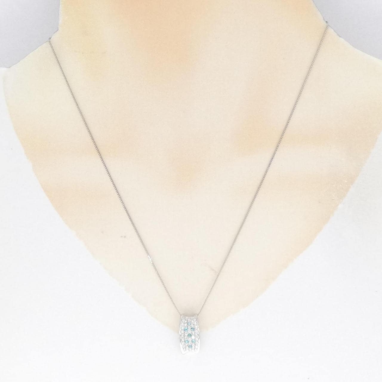 PT Tourmaline necklace 0.09CT