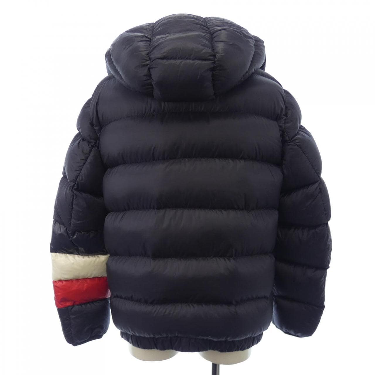 モンクレール MONCLER ダウンジャケット