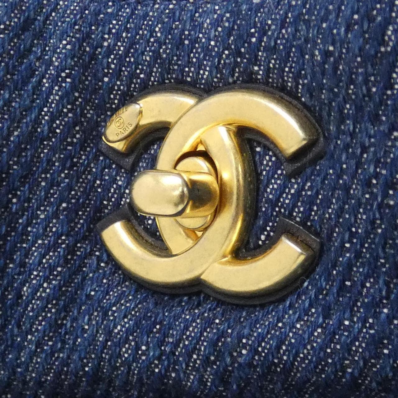 シャネル ショルダーバッグ