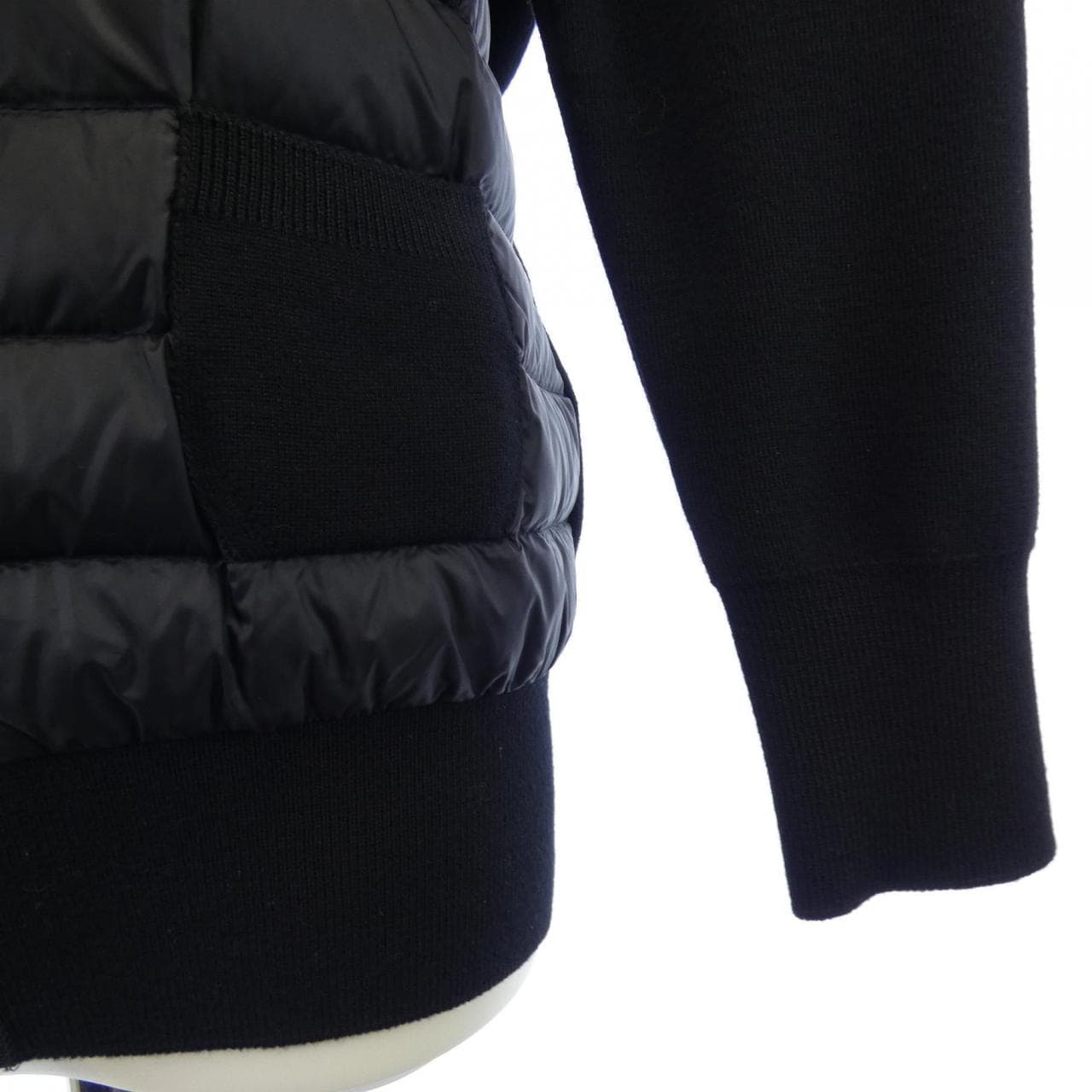 モンクレール MONCLER 20939B51000 ダウンジャケット