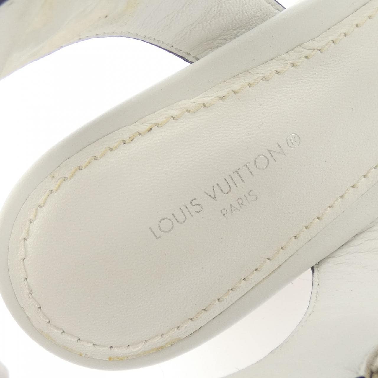 ルイヴィトン LOUIS VUITTON LVイニシャル、モノグラムフラワー スターボードライン サンダル