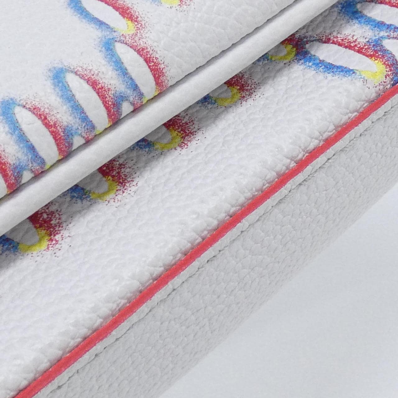 ルイヴィトン ダミエ スプレー トリオ メッセンジャー 2022PAW M20665 ショルダーバッグ