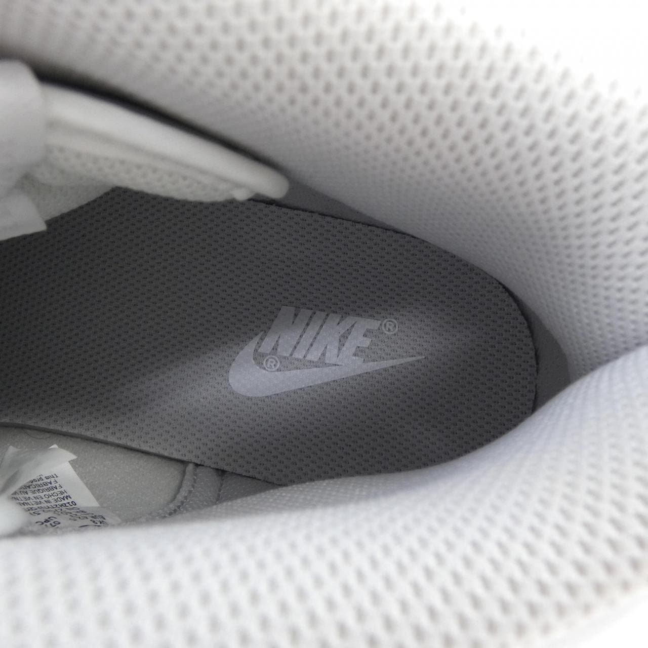 ナイキ NIKE DD1399-100 スニーカー