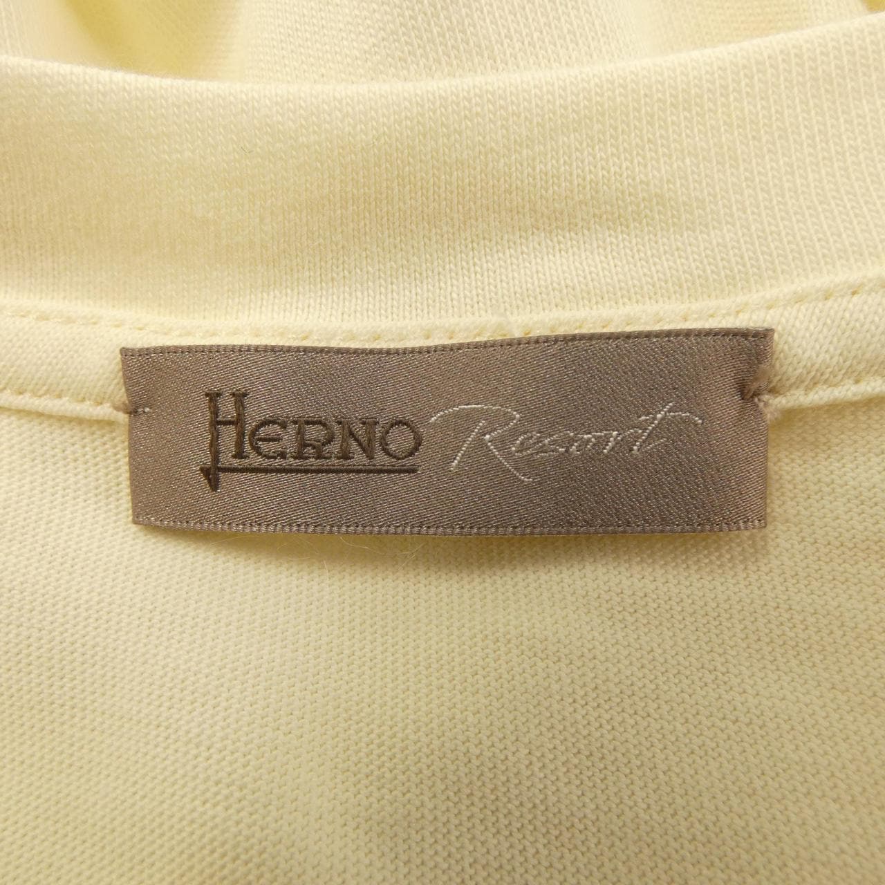 ヘルノ Herno Tシャツ