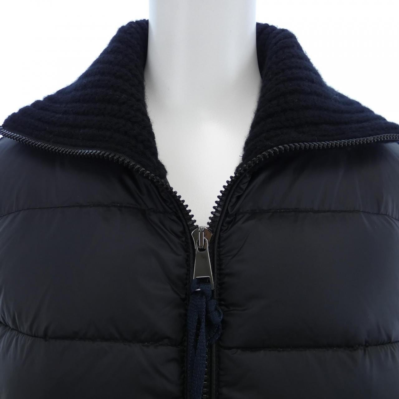 モンクレール MONCLER 20939456100 ダウンジャケット