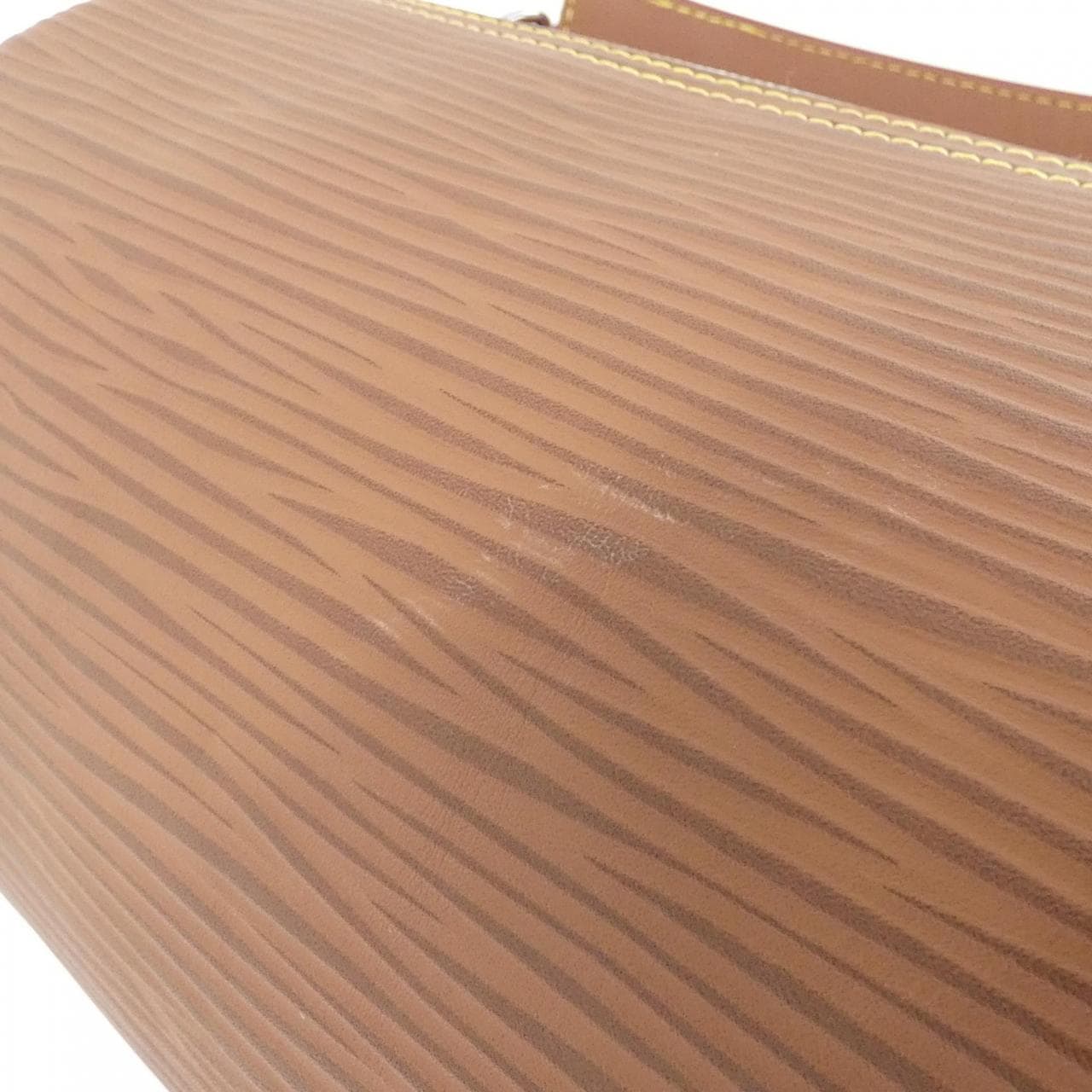 LOUIS VUITTON EpiXL 软质 Porochon M23092 单肩包