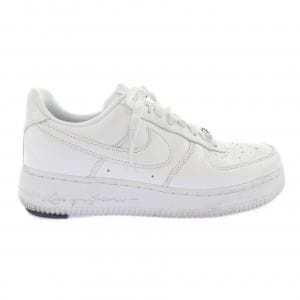 ナイキ NIKE ×NOCTA CZ8065-100 スニーカー
