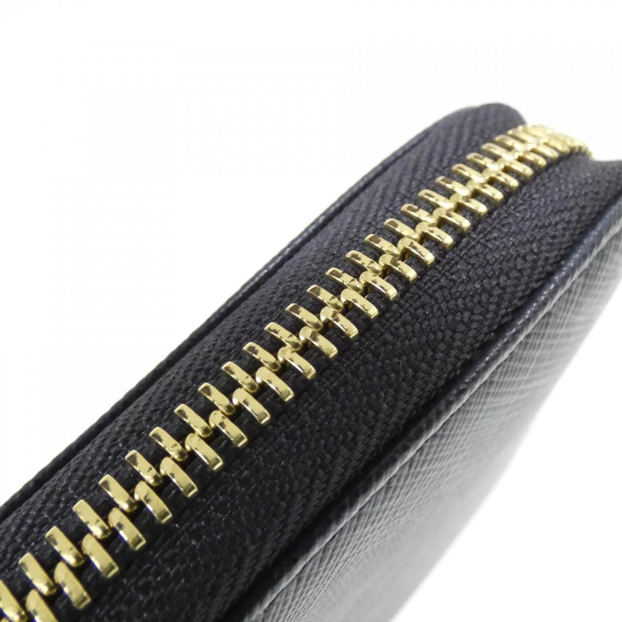 サルヴァトーレフェラガモ 22 C701 財布