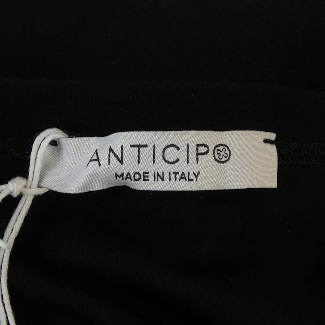 アンティーチポ ANTICIPO Tシャツ