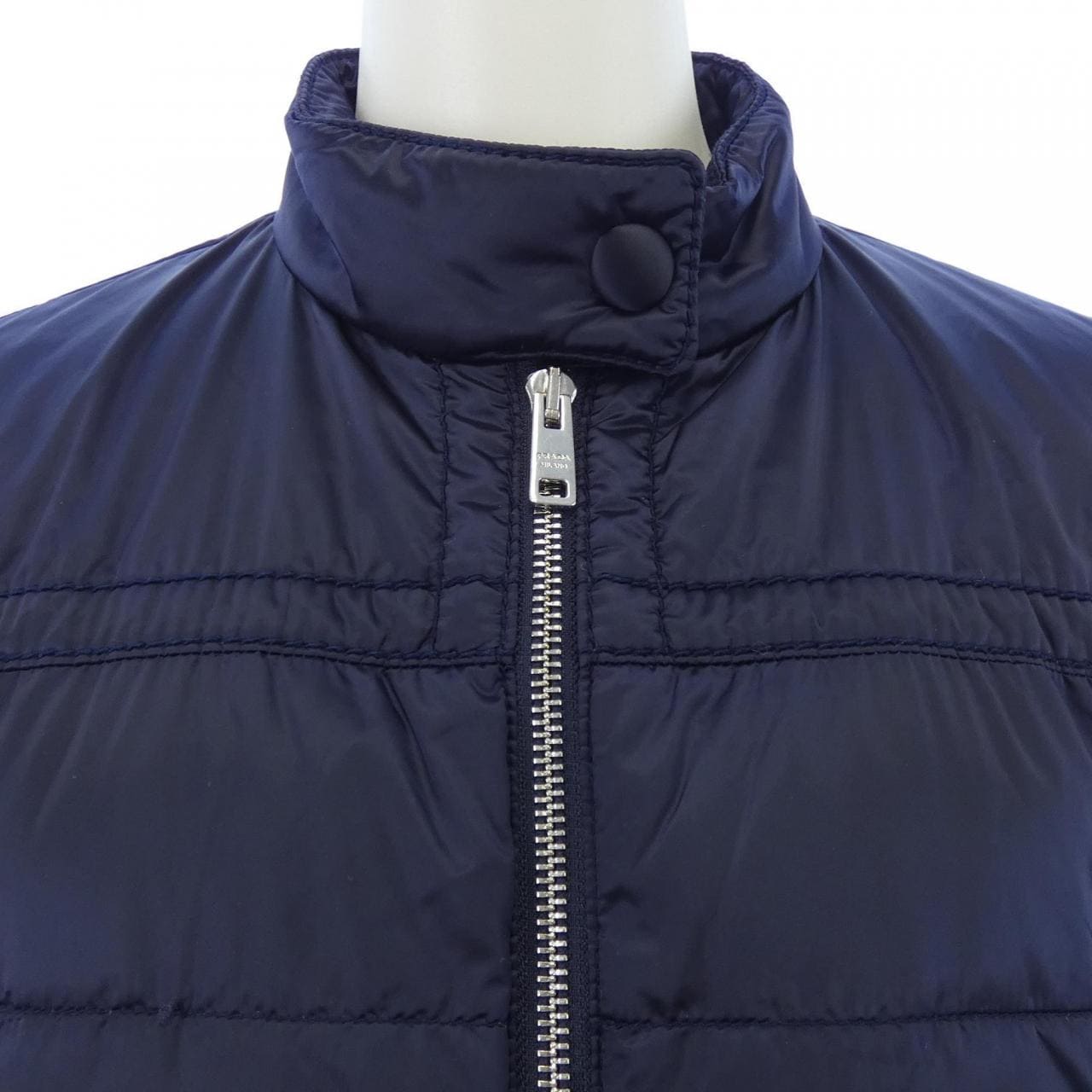 プラダ PRADA トライアングルロゴ 29B830 R152 1DAB ダウンジャケット