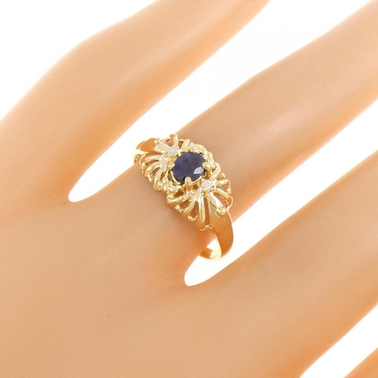 K18YG sapphire ring