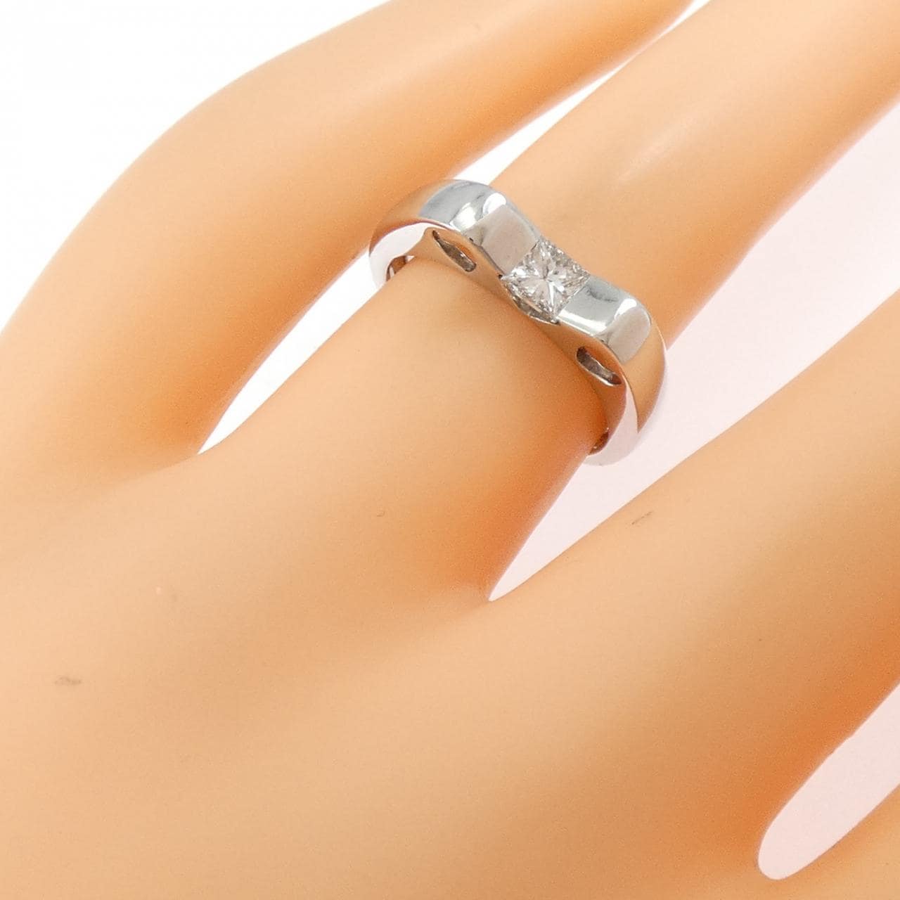 PT900 ダイヤモンド リング 0.33CT