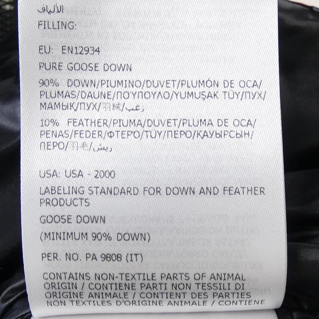 【新品】モンクレール MONCLER K20932F00013 ダウンジャケット