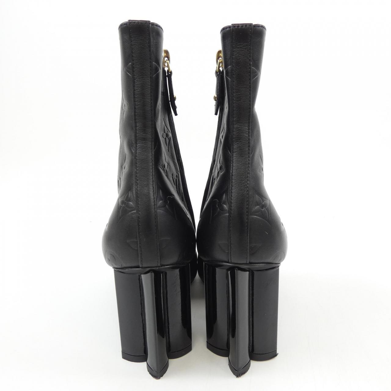 ルイヴィトン LOUIS VUITTON モノグラム パターン デボス ブーツ