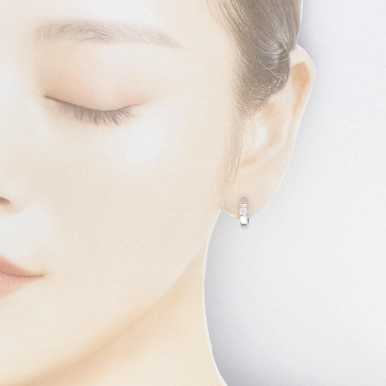 PT900 ダイヤモンド ピアス 0.30CT