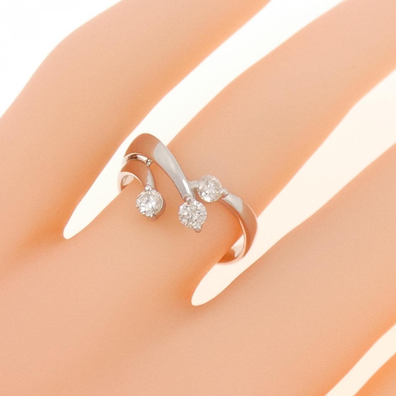 PT ダイヤモンド リング 0.30CT