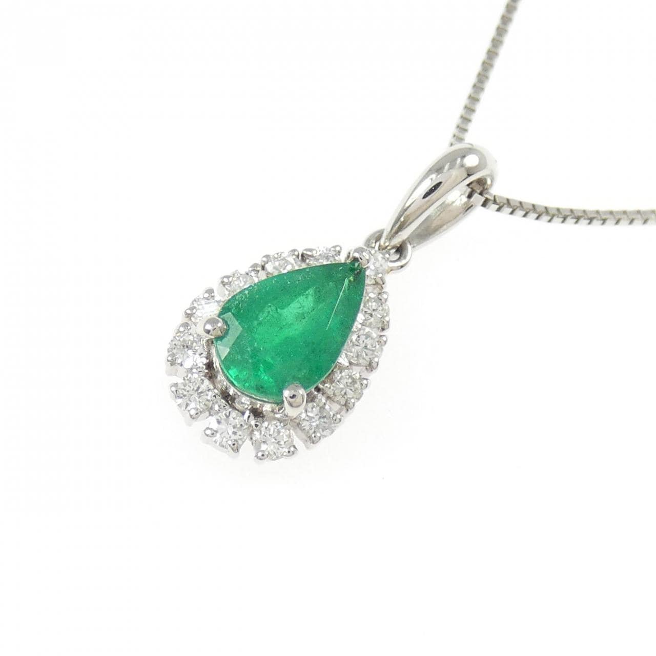 PT900/PT850 エメラルド ネックレス 0.66CT