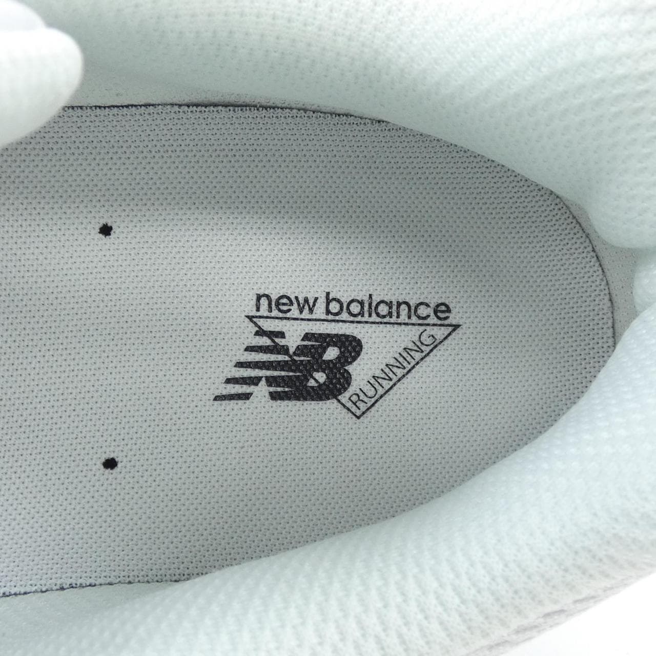 ニューバランス NEW BALANCE M2002RPP スニーカー
