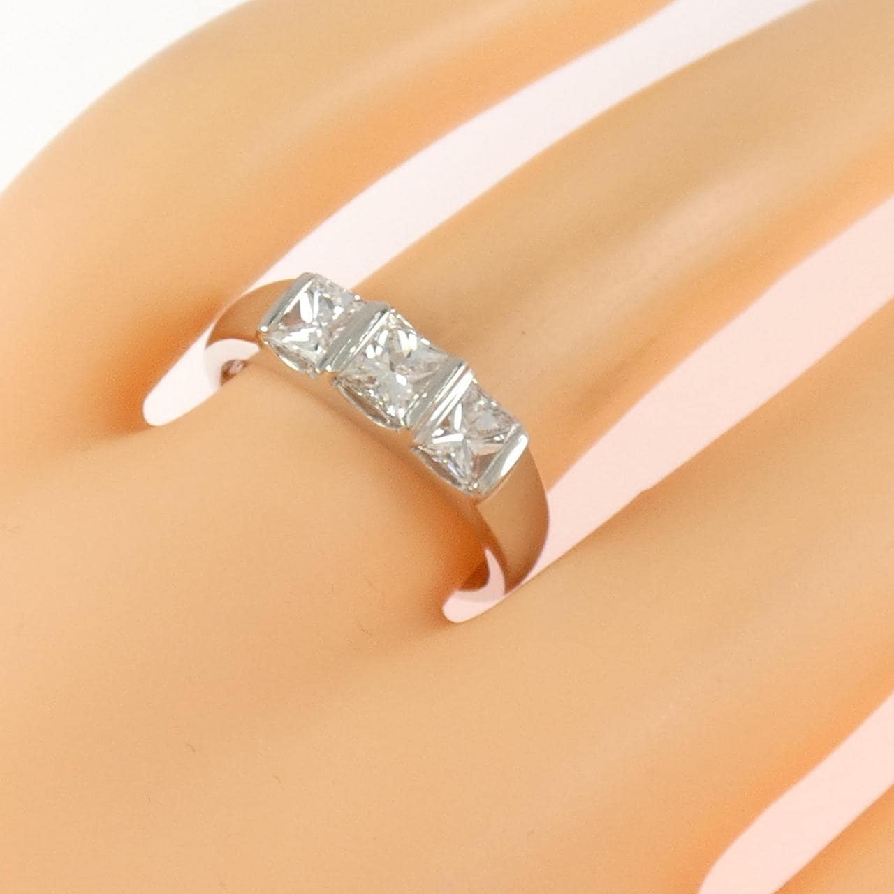 PT900 ダイヤモンド リング 1.01CT