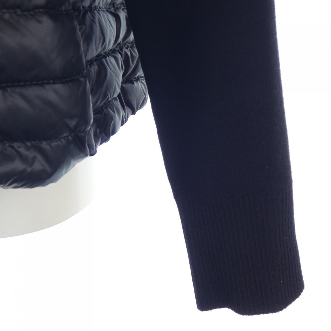 モンクレール MONCLER ダウンジャケット