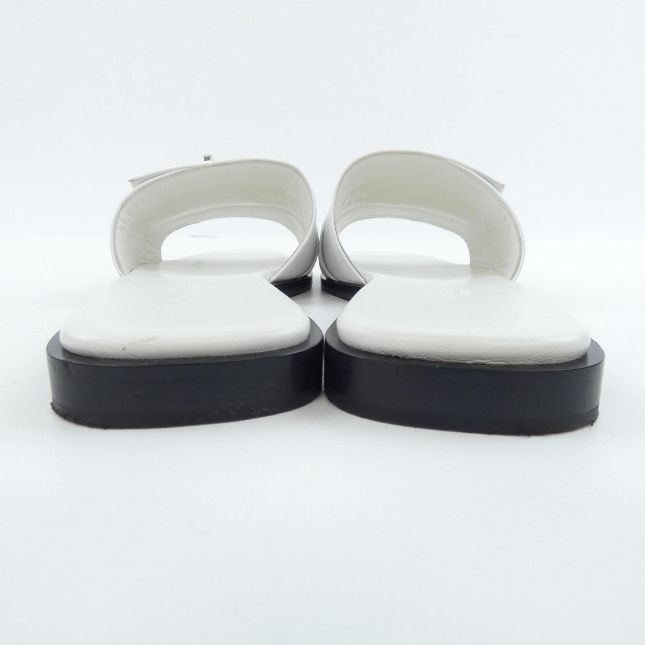 エルメス HERMES ジュリア GIULIA ケリーバックル 231056Z サンダル