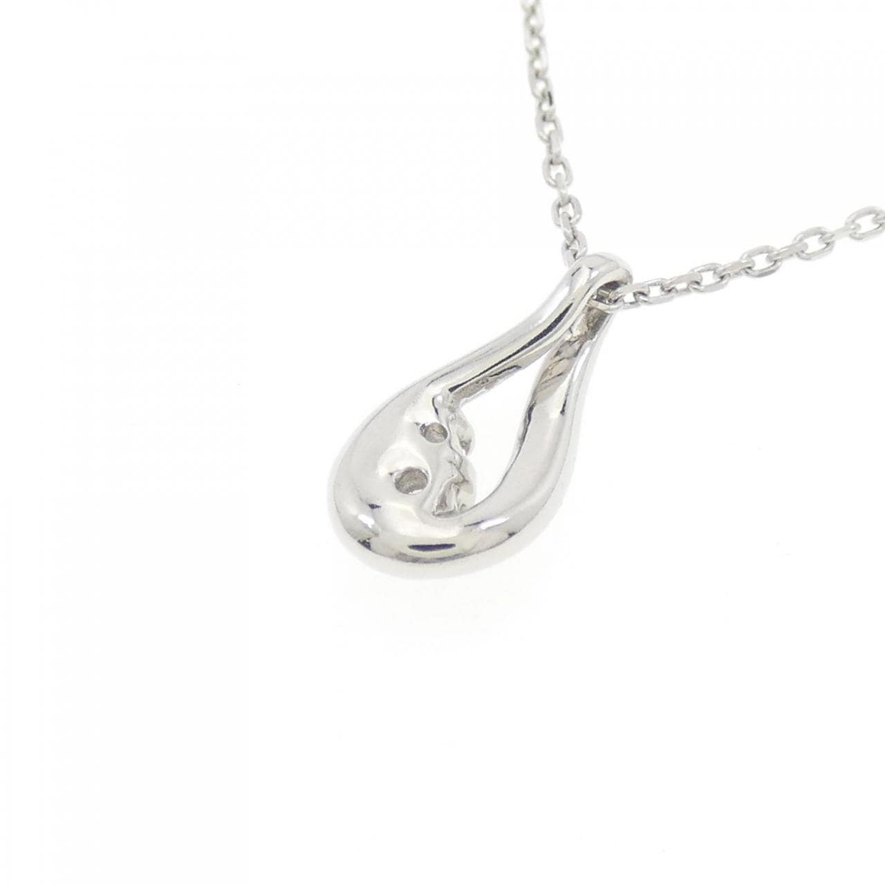 4゜C Diamond necklace