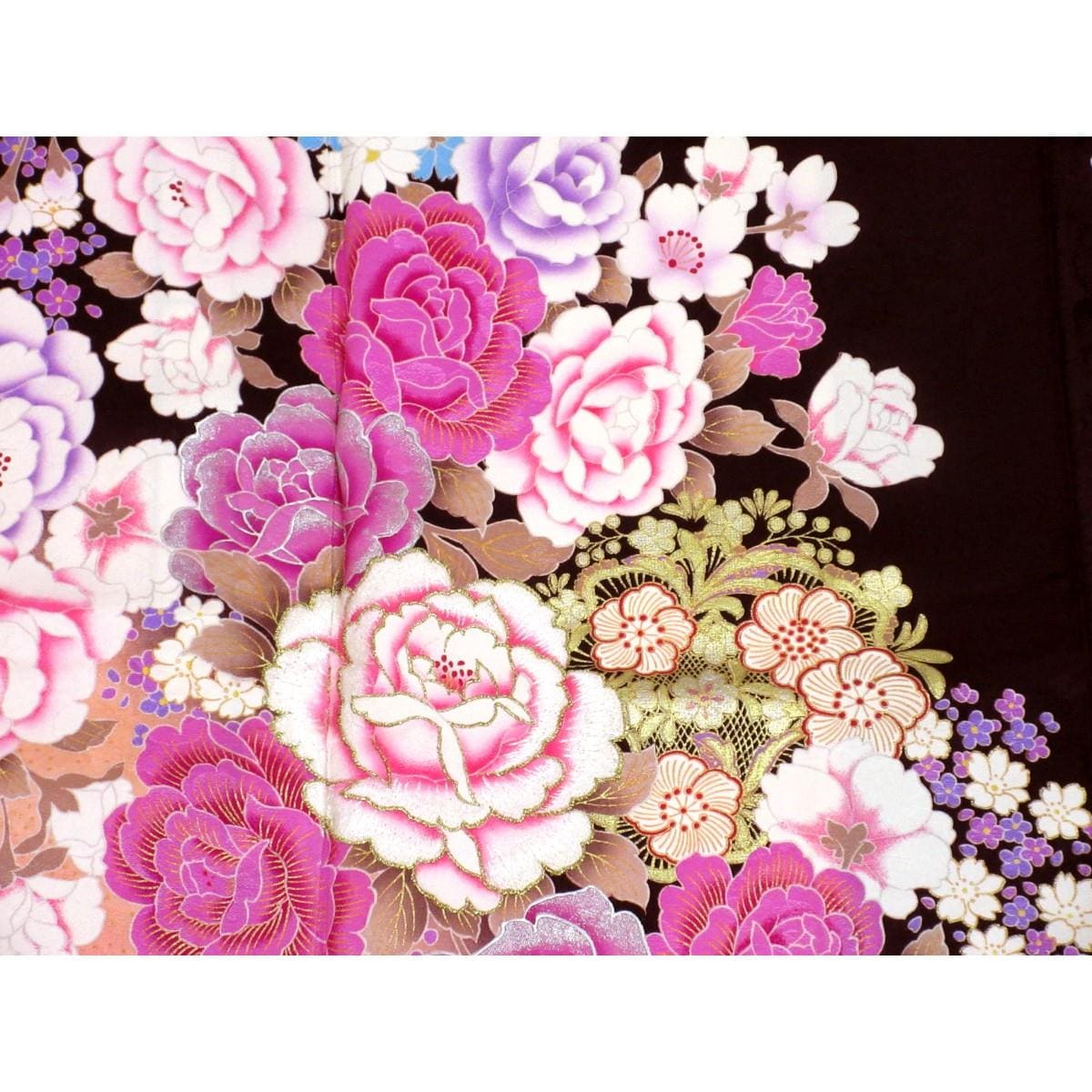 振袖　友禅金彩加工　刺繍入りボカシ染　ラインストーン入