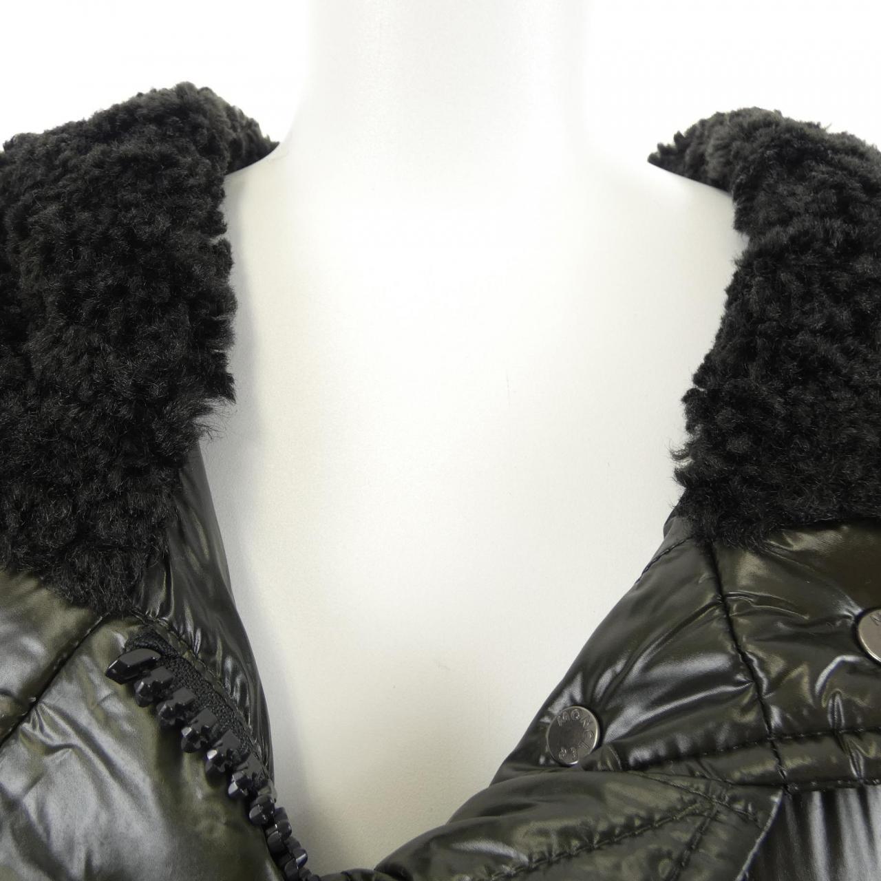 モンクレール MONCLER CONGLOUE ケープ