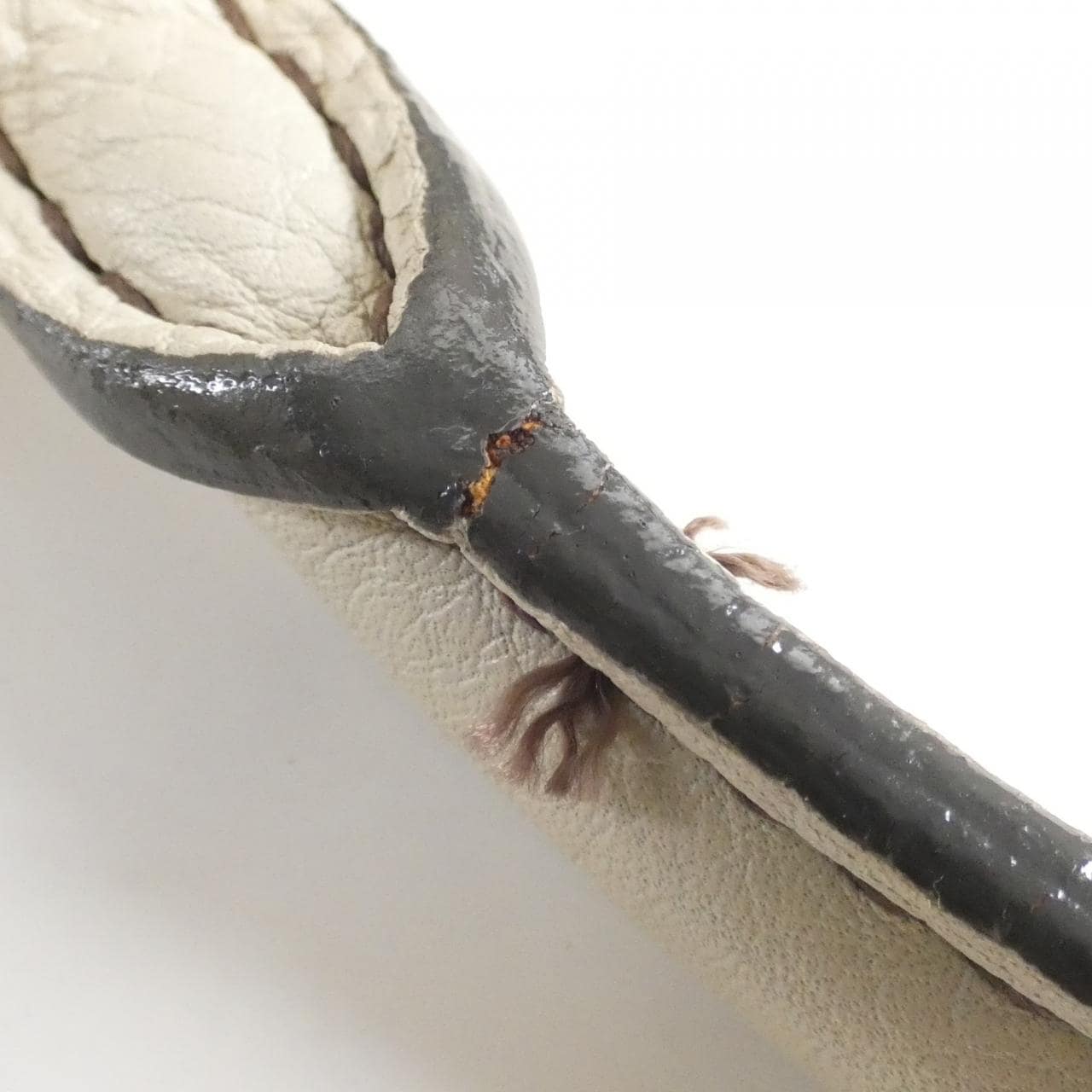 ルイヴィトン マヒナ XL M95548 ショルダーバッグ