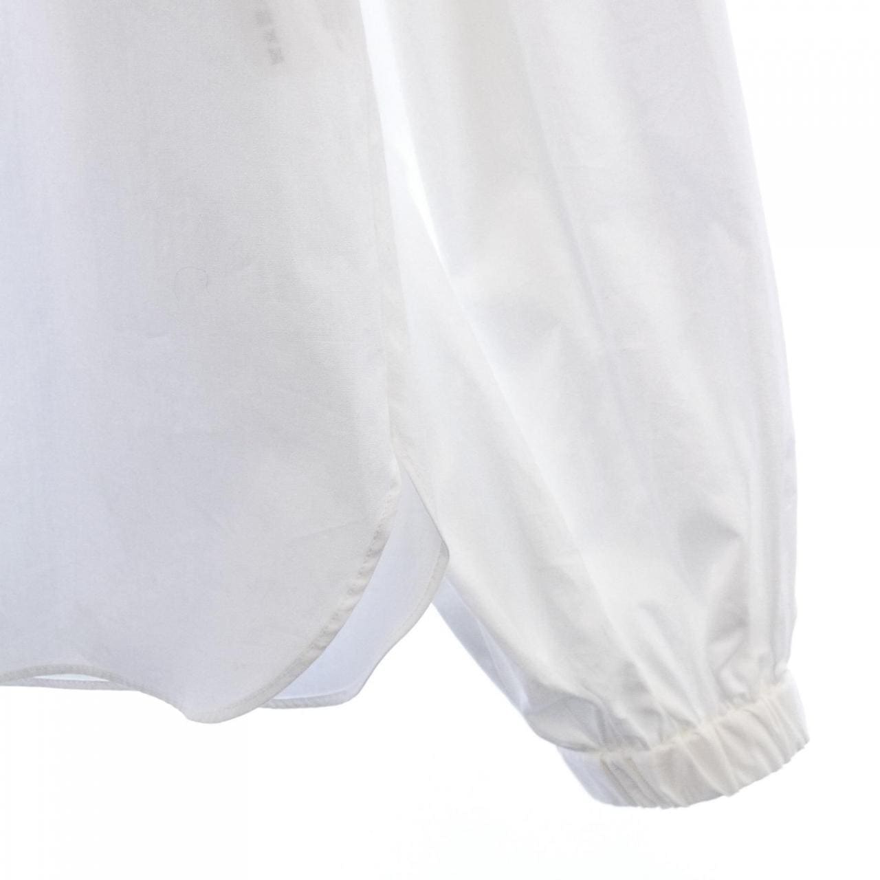 ケイナリタ KEINA RITA シャツ